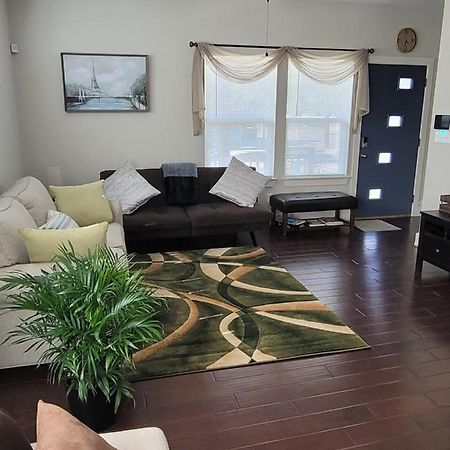 Spacious Townhouse Minutes From Downtown Sa. San Antonio Esterno foto